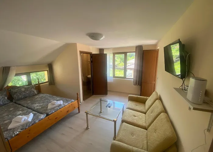 Къща за гости анелия 3*